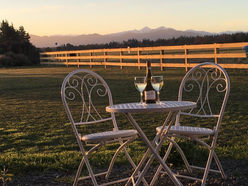 Bentleys Country Stay Hawarden Esterno foto