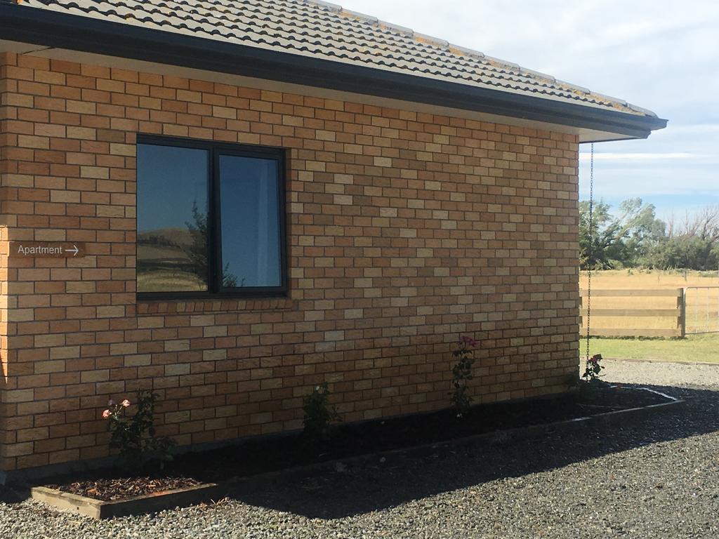Bentleys Country Stay Hawarden Esterno foto