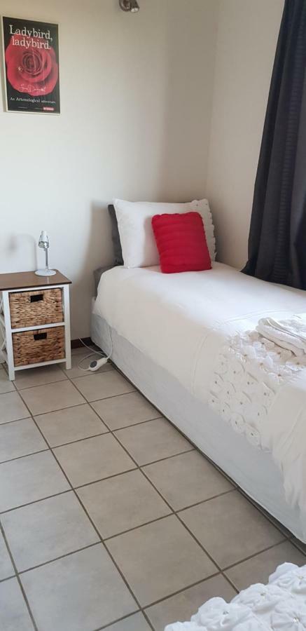 Bentleys Country Stay Hawarden Esterno foto